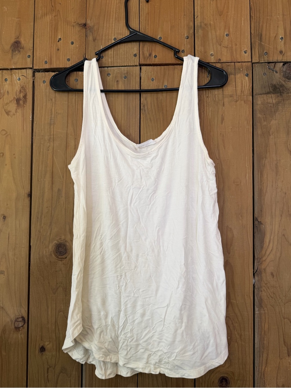 Women's White Scoop Neck Tank Top - Classic Everyday Layering